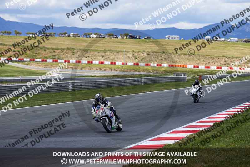 cadwell no limits trackday;cadwell park;cadwell park photographs;cadwell trackday photographs;enduro digital images;event digital images;eventdigitalimages;navarra;no limits trackdays;peter wileman photography;racing digital images;trackday digital images;trackday photos